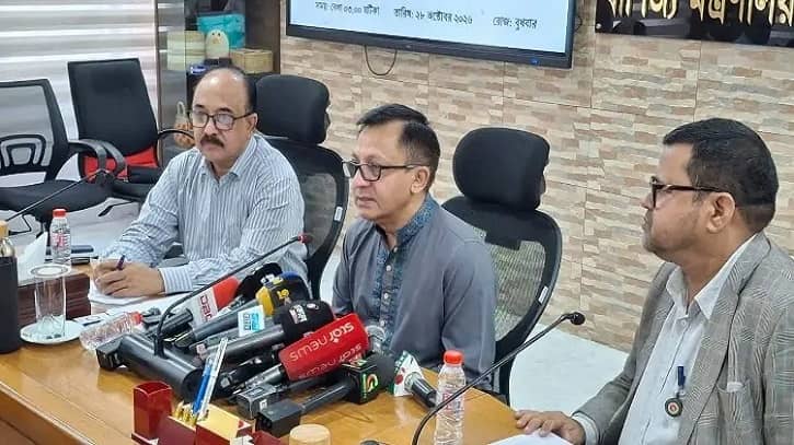 ভোজ্যতেলের দাম বাড়ানোর পরিকল্পনা নেই: বাণিজ্যমন্ত্রী