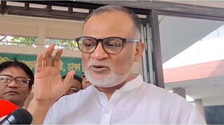 ১০ বছরের মধ্যে সর্বোচ্চ দামে বিক্রি হচ্ছে চামড়া: বাণিজ্য উপদেষ্টা ১০ বছরের মধ্যে সর্বোচ্চ দামে বিক্রি হচ্ছে চামড়া: বাণিজ্য উপদেষ্টা