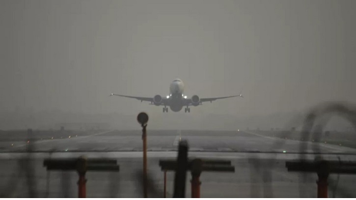 ঘন কুয়াশায় ঢাকায় নামতে পারলো না আন্তর্জাতিক ৯ ফ্লাইট
