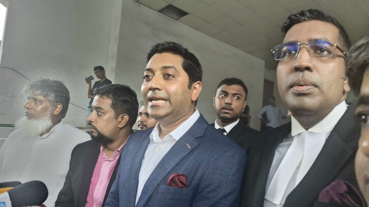 ৫ বিলিয়ন ডলার লোপাট : হাসিনা পরিবারের দুর্নীতি অনুসন্ধানে রিট ৫ বিলিয়ন ডলার লোপাট : হাসিনা পরিবারের দুর্নীতি অনুসন্ধানে রিট