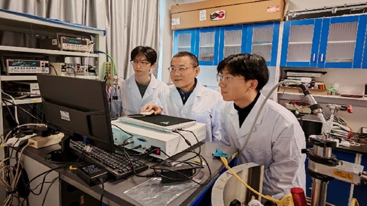 সুপারকন্ডাক্টিভিটি সংক্রান্ত উদ্ভাবনে সর্বোচ্চ সম্মাননা পেলেন চীনা বিজ্ঞানী