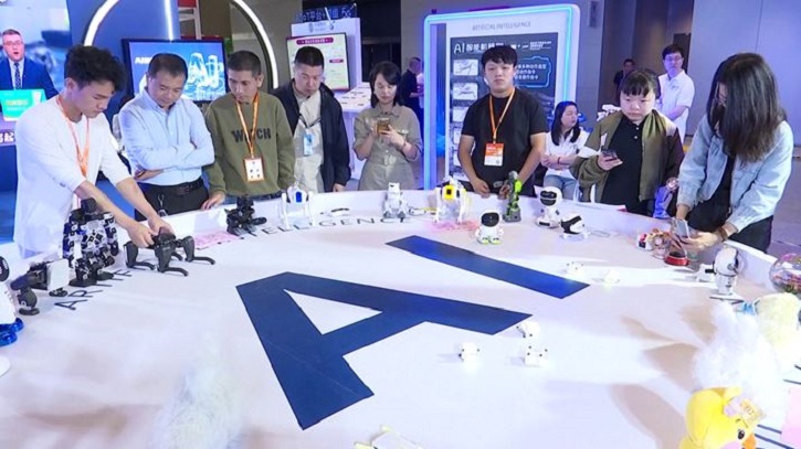 চীনে স্মার্ট কারখানায় তৈরি ট্রেন্ডি খেলনা জনপ্রিয়তা পাচ্ছে বিদেশে