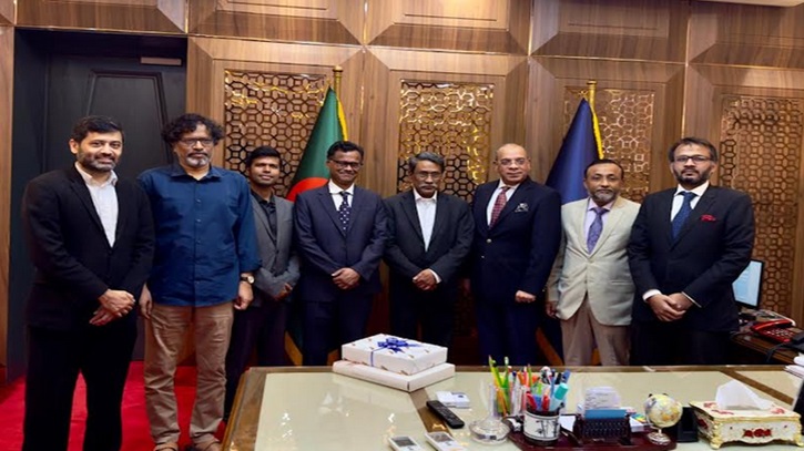 প্রধান বিচারপতির সাথে সংবিধান সংস্কার কমিশনের সৌজন্য সাক্ষাৎ প্রধান বিচারপতির সাথে সংবিধান সংস্কার কমিশনের সৌজন্য সাক্ষাৎ
