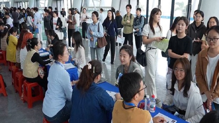 হাইনানে বসন্তকালীন চাকরি মেলায় ৩ হাজার কর্মসংস্থান