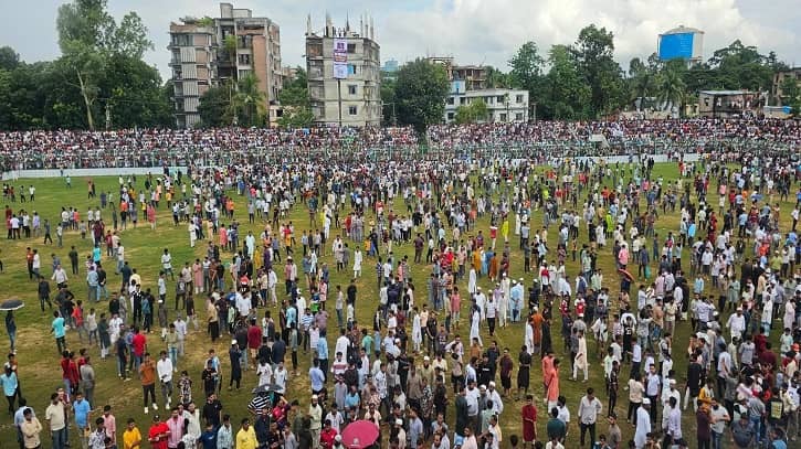 ফুটবল খেলা ঘিরে সংঘর্ষ, কক্সবাজারে ইউএনওসহ আহত ২০ ফুটবল খেলা ঘিরে সংঘর্ষ, কক্সবাজারে ইউএনওসহ আহত ২০