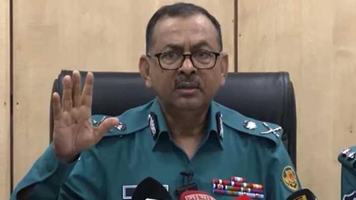 ১৫ বছরে পুলিশে নিয়োগ নিয়ে ভয়াবহ তথ্য দিলেন ডিএমপি কমিশনার ১৫ বছরে পুলিশে নিয়োগ নিয়ে ভয়াবহ তথ্য দিলেন ডিএমপি কমিশনার