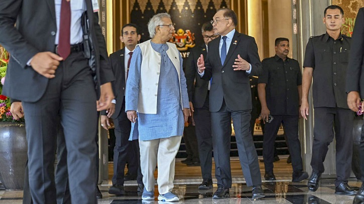 রাষ্ট্রীয় সফর শেষে দেশের পথে প্রধান উপদেষ্টা রাষ্ট্রীয় সফর শেষে দেশের পথে প্রধান উপদেষ্টা