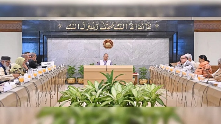 উপদেষ্টা পরিষদের বিশেষ বৈঠকে খালেদা জিয়ার রোগমুক্তিতে দোয়া