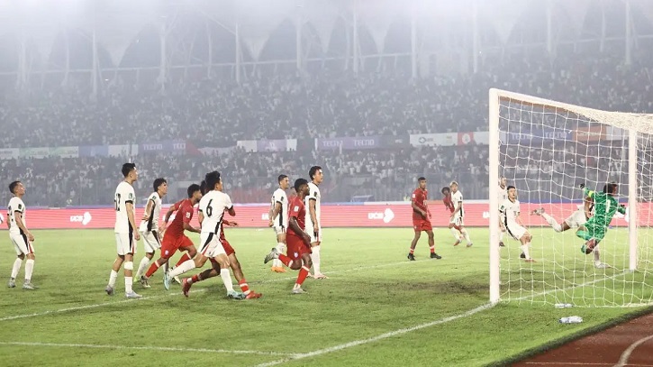 রোমাঞ্চকর লড়াই শেষে কষ্টের হার বাংলাদেশ