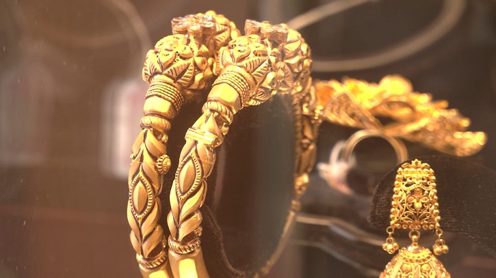 স্বর্ণের দামে বড় লাফ, ভরি কত?