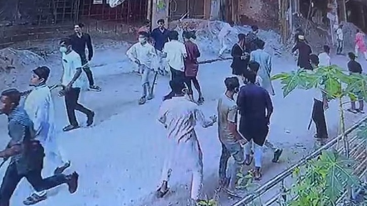‘পাঁচ কোটি টাকা চাঁদা` না পেয়ে ব্যবসাপ্রতিষ্ঠানে গুলি-হামলা ‘পাঁচ কোটি টাকা চাঁদা` না পেয়ে ব্যবসাপ্রতিষ্ঠানে গুলি-হামলা