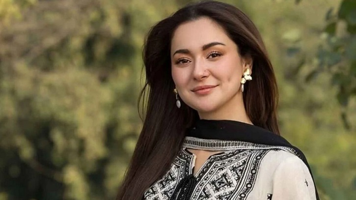 আবারও আলোচনার কেন্দ্রে হানিয়া আমির