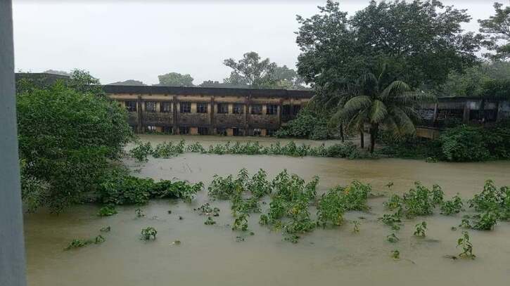 বান্দরবানে জনজীবনে বিপর্যয়, চার দিন ধরে বিদ্যুৎ সংযোগ বন্ধ বান্দরবানে জনজীবনে বিপর্যয়, চার দিন ধরে বিদ্যুৎ সংযোগ বন্ধ