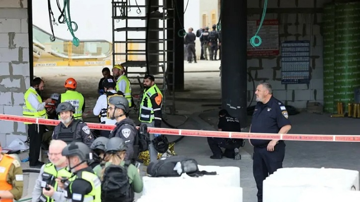 ইসরায়েলে ভয়াবহ ক্ষেপণাস্ত্র হামলা ইরানের, নিহত ২ ইসরায়েলে ভয়াবহ ক্ষেপণাস্ত্র হামলা ইরানের, নিহত ২