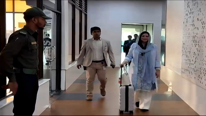 ঢাকায় পৌঁছেছেন জুবাইদা রহমান