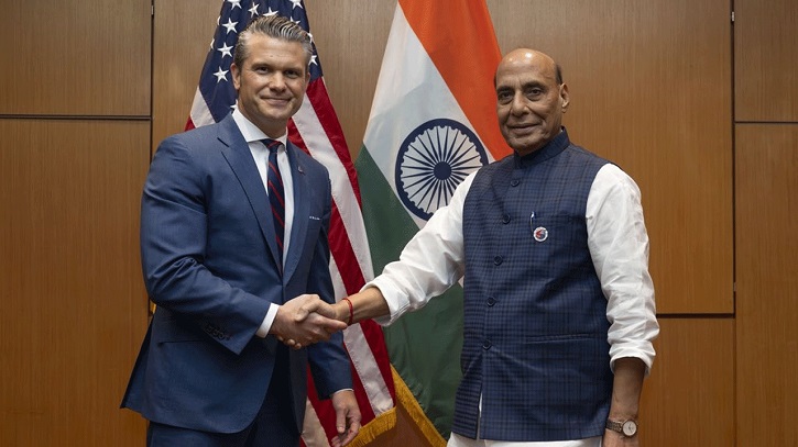 যুক্তরাষ্ট্র ও ভারতের মধ্যে ১০ বছর মেয়াদী প্রতিরক্ষা চুক্তি স্বাক্ষর যুক্তরাষ্ট্র ও ভারতের মধ্যে ১০ বছর মেয়াদী প্রতিরক্ষা চুক্তি স্বাক্ষর