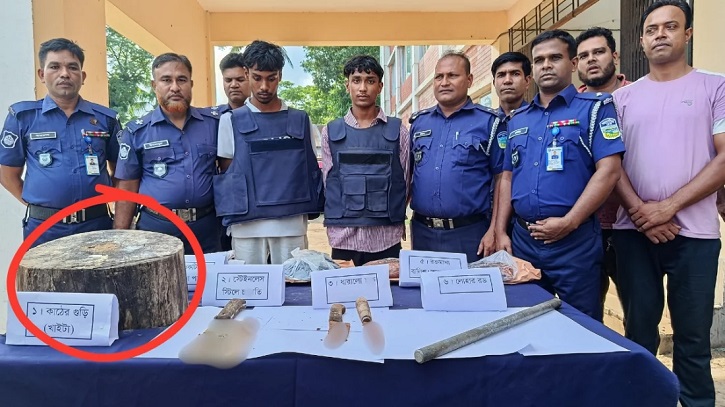 কাস্টমস কর্মীর ১৫ টুকরা মরদেহ উদ্ধার, বাড়ির কেয়ারটেকার গ্রেপ্তার কাস্টমস কর্মীর ১৫ টুকরা মরদেহ উদ্ধার, বাড়ির কেয়ারটেকার গ্রেপ্তার