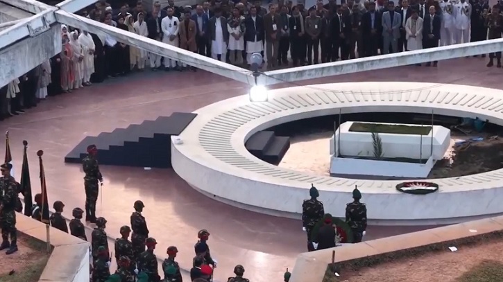 নজিরবিহীন জনসমুদ্রে বেগম খালেদা জিয়ার জানাজা সম্পন্ন