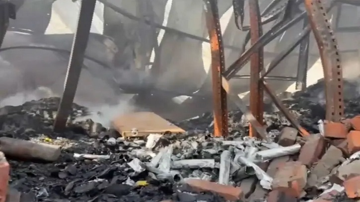 মোমো কারখানায় আগুনে পুড়ে আট জনের মৃত্যু, নিখোঁজ ১৪