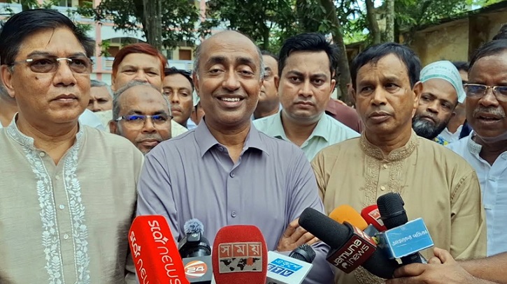 শেখ হাসিনা দেশে ফিরলে সরকার আইনের বাইরে কোনো পদক্ষেপ নেবে না