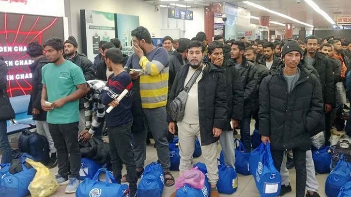 লিবিয়া থেকে আরও ১৭৭ বাংলাদেশি অভিবাসী দেশে ফিরছেন লিবিয়া থেকে আরও ১৭৭ বাংলাদেশি অভিবাসী দেশে ফিরছেন