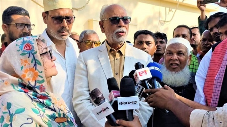 শেখ হাসিনার পতন প্রয়োজন ছিল–দেশের জন্য: লতিফ সিদ্দিকী