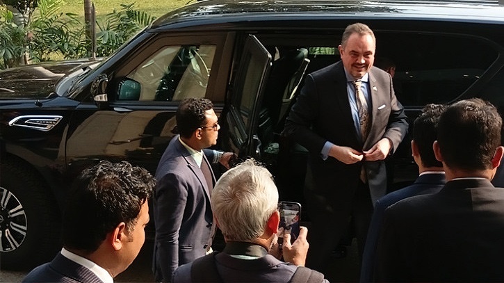 নতুন মার্কিন রাষ্ট্রদূত পররাষ্ট্র মন্ত্রণালয়ে  