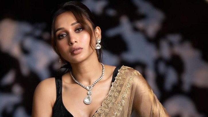 এসআইআর শুনানিতে এবার মিমিকে তলব