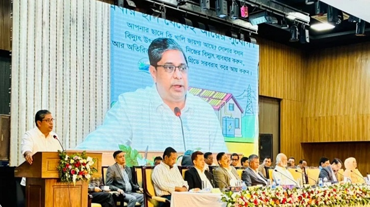 নিজ বাসভবনের সৌরবিদ্যুৎ থেকে জাতীয় গ্রিডে ১২০০ ইউনিট দিয়েছেন প্রধানমন্ত্রী