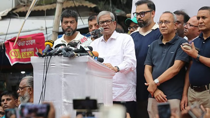 লক্ষ্য একটাই, ফেব্রুয়ারিতে নির্বাচন হতে হবে: মির্জা ফখরুল লক্ষ্য একটাই, ফেব্রুয়ারিতে নির্বাচন হতে হবে: মির্জা ফখরুল