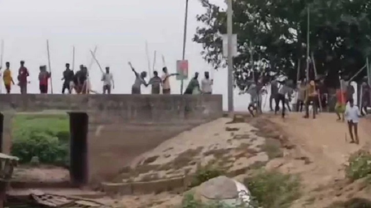 নাটোরে দু`পক্ষের সংঘর্ষে আহত ৩০