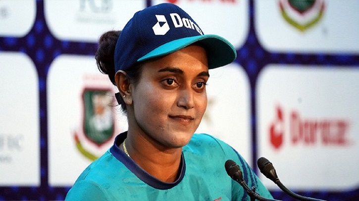 পাঠ্যবইয়ে নিজের গল্প, যে প্রতিক্রিয়া জানালেন জ্যোতি পাঠ্যবইয়ে নিজের গল্প, যে প্রতিক্রিয়া জানালেন জ্যোতি