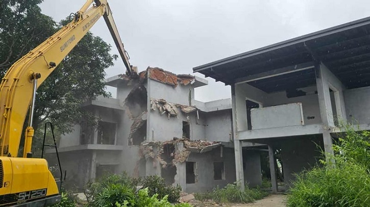 নসরুল হামিদের অবৈধ বাগানবাড়ি গুঁড়িয়ে দিল বিআইডব্লিউটিএ