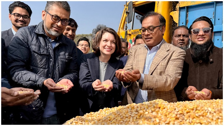 চট্টগ্রাম বন্দরে এলো মার্কিন ভুট্টার বিশাল চালান, খালাস শুরু