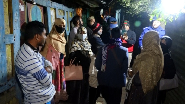 হাদির গ্রামের বাড়িতে শোকের ছায়া