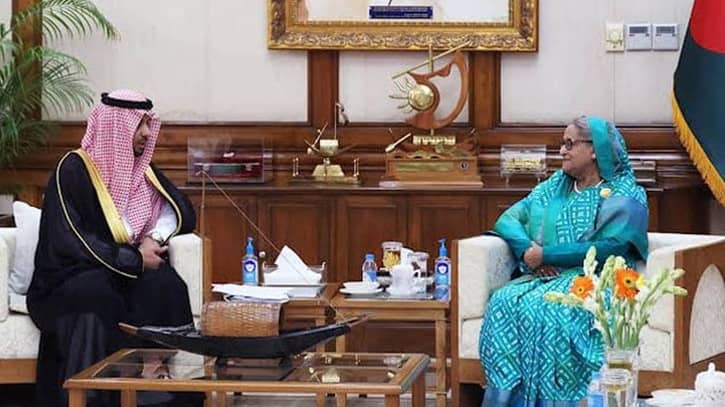 হজযাত্রীদের ভিসা অনুমোদনের সময় বাড়ানোর আহ্বান প্রধানমন্ত্রীর হজযাত্রীদের ভিসা অনুমোদনের সময় বাড়ানোর আহ্বান প্রধানমন্ত্রীর