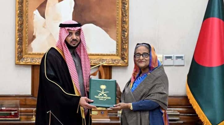 শেখ হাসিনাকে সৌদি যুবরাজের অভিনন্দন শেখ হাসিনাকে সৌদি যুবরাজের অভিনন্দন