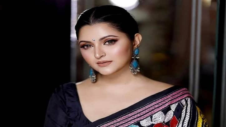 আল্লাহ বাঁচাইছে: পরীমণী আল্লাহ বাঁচাইছে: পরীমণী