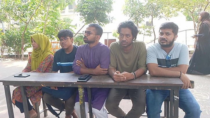 খালেদা জিয়ার ম্যুরাল করার সিদ্ধান্তের প্রতিবাদ, যা বলছেন জবি উপাচার্য খালেদা জিয়ার ম্যুরাল করার সিদ্ধান্তের প্রতিবাদ, যা বলছেন জবি উপাচার্য