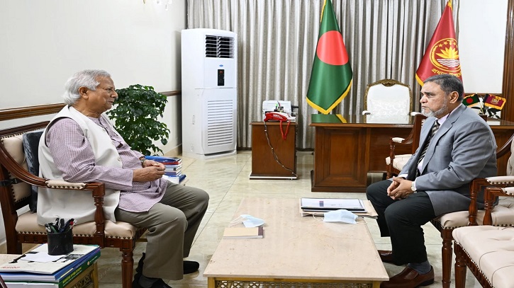 প্রধান উপদেষ্টার সঙ্গে সিইসির সৌজন্য সাক্ষাৎ প্রধান উপদেষ্টার সঙ্গে সিইসির সৌজন্য সাক্ষাৎ