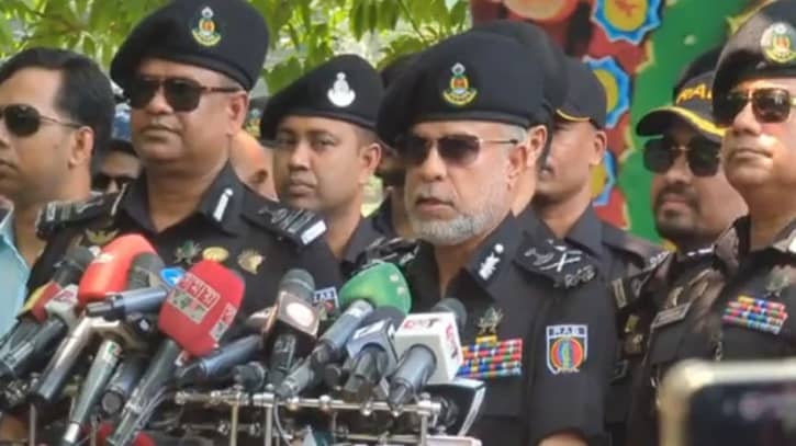 ‘যে কোনো নাশকতা মোকাবিলায় প্রস্তুত র্যাব’ ‘যে কোনো নাশকতা মোকাবিলায় প্রস্তুত র্যাব’