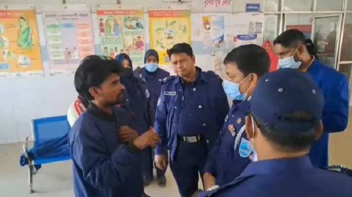 নিরাপত্তার আশ্বাস দিয়ে গৃহবধূকে ধর্ষণের অভিযোগ, দুই আনসার সদস্য আটক