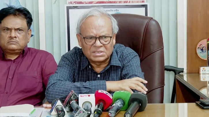 গোটা জাতি লন্ডনের দিকে তাকিয়ে: রুহুল কবির রিজভী গোটা জাতি লন্ডনের দিকে তাকিয়ে: রুহুল কবির রিজভী