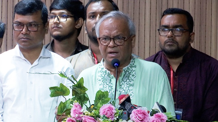 শেখ হাসিনা নিজের ইচ্ছেমতো ইতিহাস ও পাঠ্যবই রচনা করেছিল: রিজভী শেখ হাসিনা নিজের ইচ্ছেমতো ইতিহাস ও পাঠ্যবই রচনা করেছিল: রিজভী