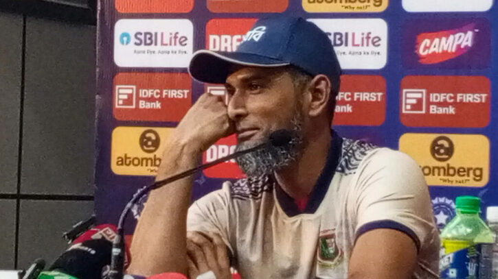 ‘আমি বাংলাদেশের হয়ে খেলার একটি মুহূর্তও আক্ষেপ করি না’ ‘আমি বাংলাদেশের হয়ে খেলার একটি মুহূর্তও আক্ষেপ করি না’