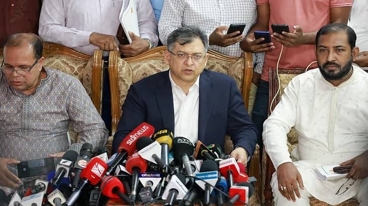নির্বাহী বিভাগের কর্তৃত্ব খর্ব করা চলবে না: সালাহউদ্দিন আহমেদ নির্বাহী বিভাগের কর্তৃত্ব খর্ব করা চলবে না: সালাহউদ্দিন আহমেদ