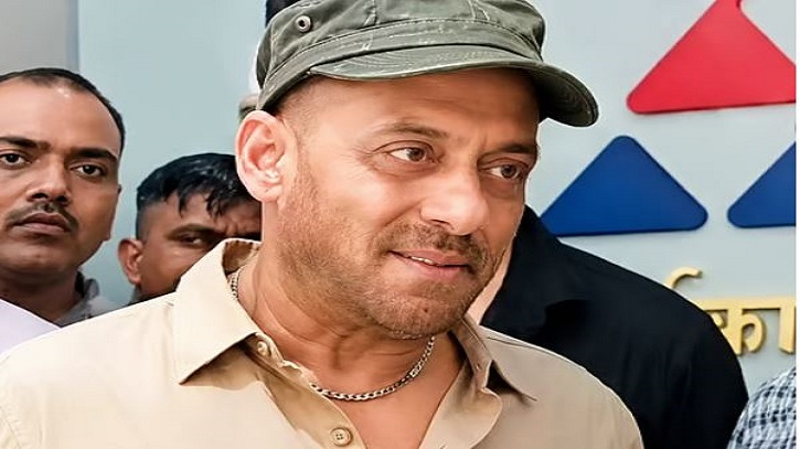 সালমান খানের শরীর ভেঙে পড়ছে, কী হয়েছে অভিনেতার? সালমান খানের শরীর ভেঙে পড়ছে, কী হয়েছে অভিনেতার?
