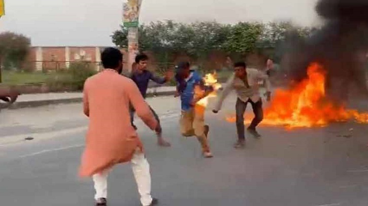 বিক্ষোভকালে টায়ারে আগুন জ্বালাতে গিয়ে দগ্ধ হলেন সাবেক ছাত্রদল নেতা