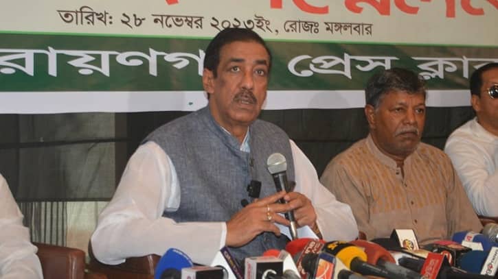 মারতে চাইলে আমাকে ডাইরেক্ট গুলি করেন, বোমা হামলা করবেন না: শামীম ওসমান মারতে চাইলে আমাকে ডাইরেক্ট গুলি করেন, বোমা হামলা করবেন না: শামীম ওসমান