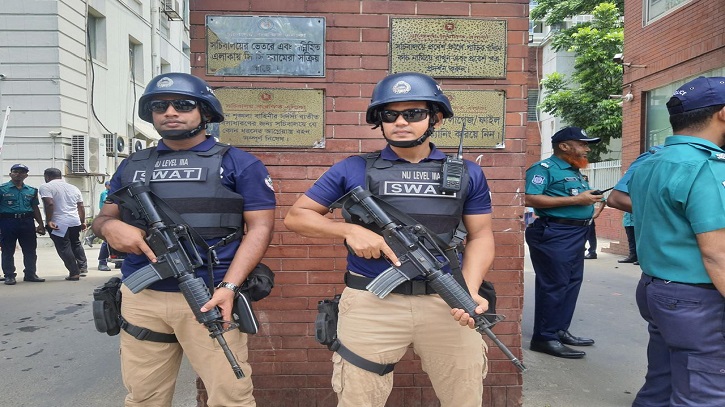 সচিবালয় ঘিরে কঠোর নিরাপত্তা, সোয়াট ও বিজিবি মোতায়েন